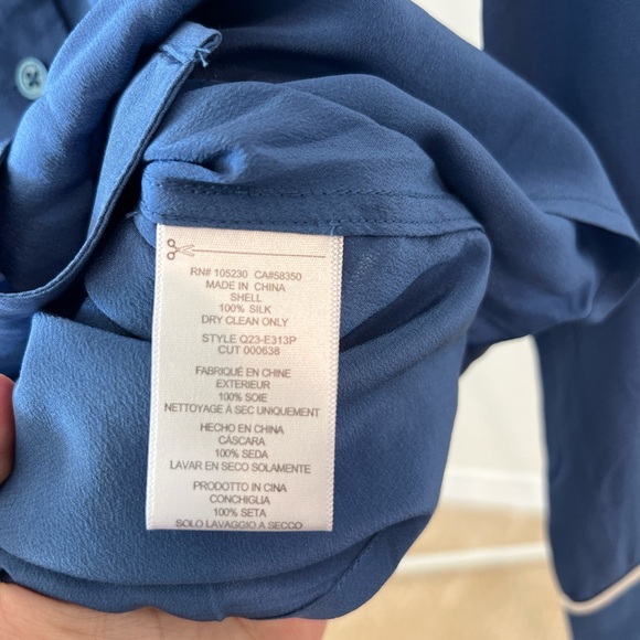 Equipment Silk Blue Button-Up Women's Top - Picture 3 of 3